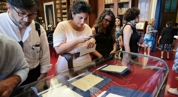 Biblioteca Nazionale di Napoli, Cgil e Cisl: no allo spostamento della biblioteca