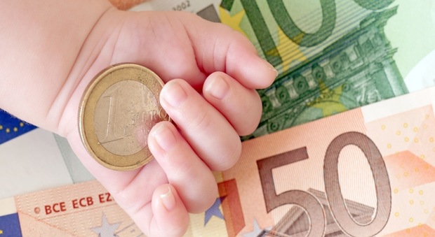 Il «Bonus figli» in arrivo per Natale: 150 euro l'uno, fino a 25 anni di età