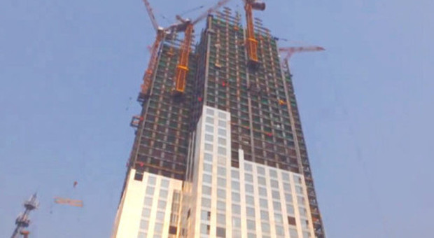 Il cantiere del grattacielo (inhabit.com)
