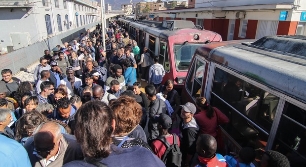 Treni, le 10 linee peggiori d'Italia: Circumvesuviana al secondo posto