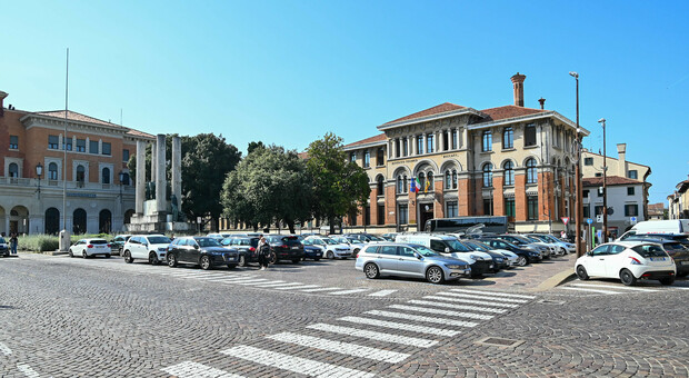 CENTRO STORICO Piazza Vittoria, dove dovrebbe sorgere il park interrato che sta generando mille polemiche