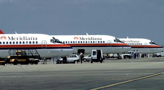 Capodichino, incidente tra due aerei e mezzi aeroportuali: ritardi nei voli Meridiana