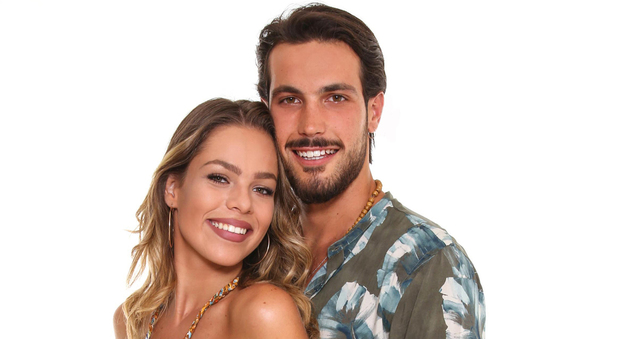 immagine Temptation Island Vip 2, le coppie: Simone Bonaccorsi e Chiara Esposito