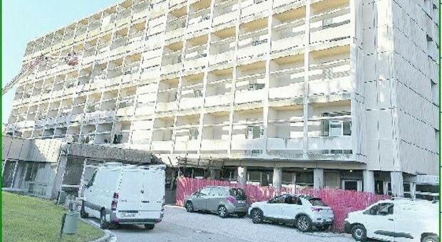 NOALE - Il quarto piano del padiglione Fassina dell’ex ospedale torna ad ospitare i pazienti Covid a “bassa intensità”. I casi di positività al Covid sono infatti in aumento