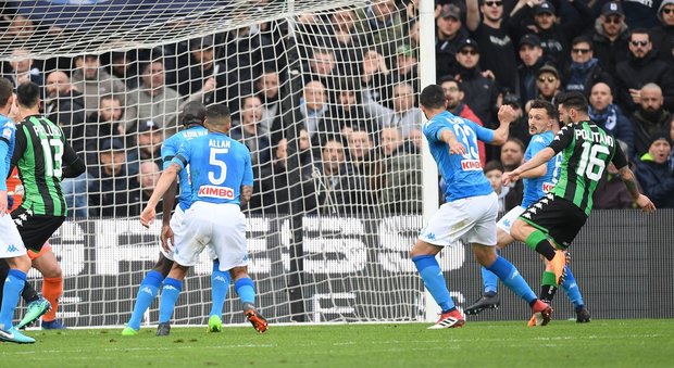Il Napoli non va oltre il pari: con il Sassuolo è 1-1