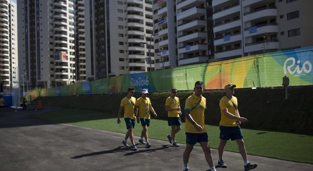 Rio2016, due rapine nei pressi delle strutture olimpiche. Multa agli organizzatori per operai irregolari e atti di sabotaggio