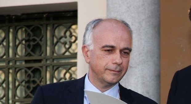 Corruzione da imprenditori: arrestato magistrato già in servizio a Salerno