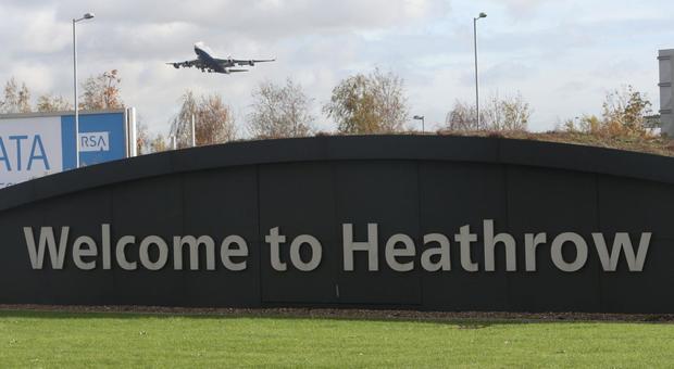 Brexit, l'aeroporto di Heathrow raccoglie fondi per 1,6 miliardi: "paracadute" finanziario prima di uscire dall'Unione europea