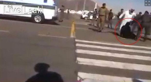 Arabia Saudita: decapitata per aver ucciso la figliastra, il video choc
