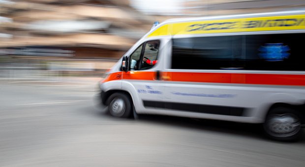 Ambulanze 118, stop appalti: la Regione delibera di "riprendersi" il servizio