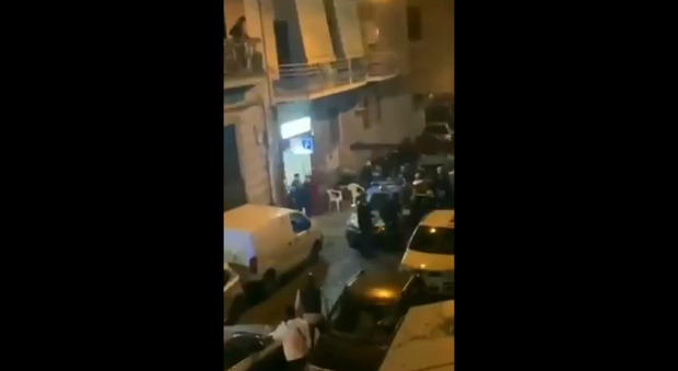 Napoli, rivolta dei nigeriani al borgo Sant'Antonio dopo lo stop alla festa: «Chi controlla?»