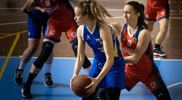 La Solmec Rhodigium Basket in difesa
