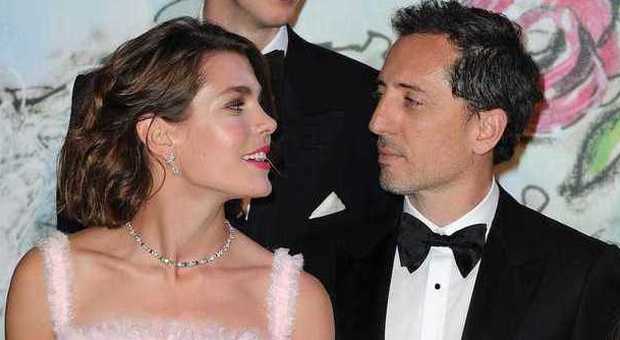 Charlotte Casiraghi, finito l'amore con l'attore Gad Elmaleh: lei si trasferisce in hotel