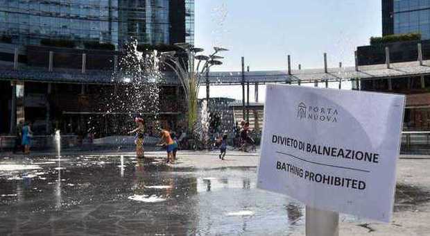 Caldo torrido, divieto di balneazione nelle fontane cittadine: boom di ingressi nelle piscine -Guarda