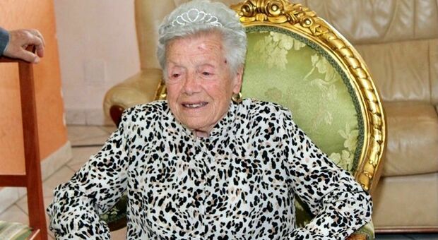 Ginevra la nonna d'acciaio: a 103 anni scampa al virus. Il segreto? «Non mi sono mai sposata»