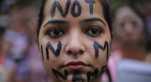 India: Proteste in varie città contro la violenza sulle bambine