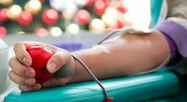 Napoli, alla Sanità la campagna per donare il sangue: «Bisogna coinvolgere i giovani»
