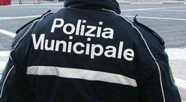 Polizia municipale a Napoli