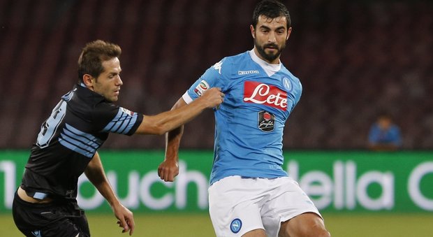 Il Napoli gioca la partita dei rinnovi biennale per Albiol, Mertens firma