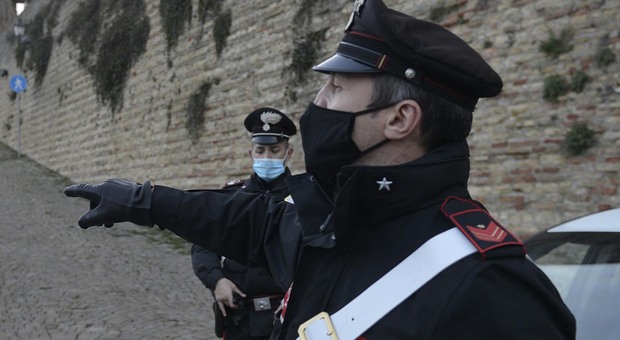 Norme Covid ignorate e lavoro nero: locali chiusi dai carabinieri, multati i dipendenti senza Green pass