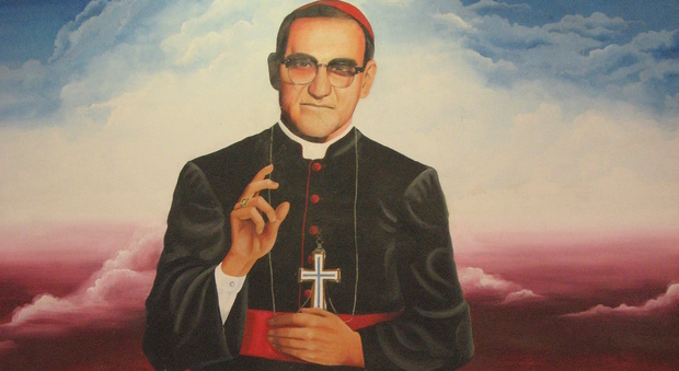 Monsignor Romero sarà Santo, arriva l'ok di Papa Francesco: "Con lui anche Paolo VI"