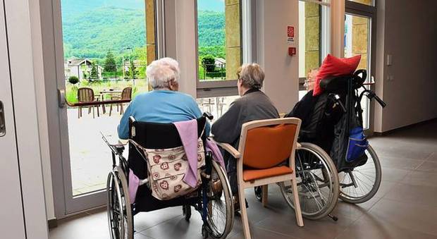 Anziani senza casa di riposo a Vallefoglia, foto d'archivio