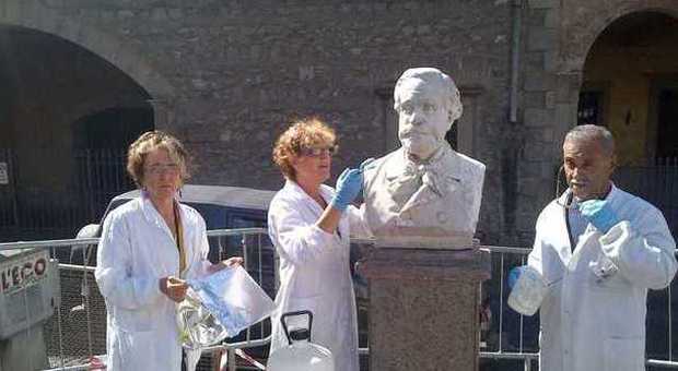 Viterbo, bicentenario di Verdi: restaurata la statua del maestro
