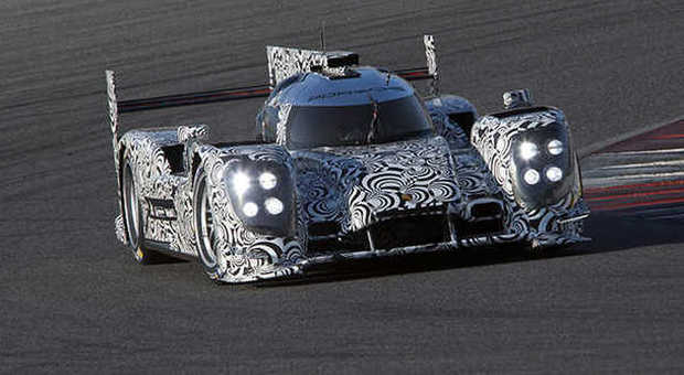 Il prototipo Porsche LMP1 di Webber per la 24 di Le Mans