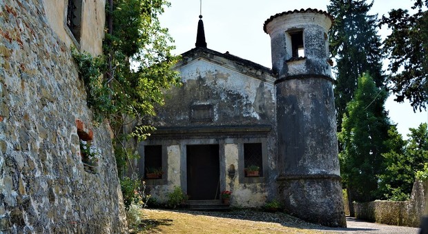 Il borgo murato di Villa Fredda a Loneriacco di Tarcento