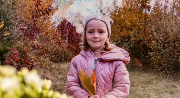 Mariia morta annegata partita per l'Ucraina per il funerale