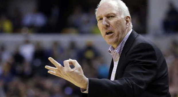 Nba, Popovich è l'allenatore dell'anno terzo titolo per il coach degli Spurs