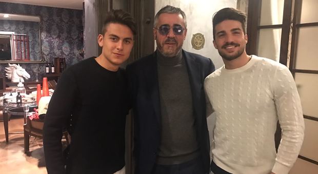 Dybala a cena nel ristorante del napoletano Fantini a Milano