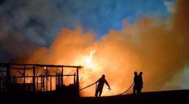 Esplode gasdotto, almeno 66 morti arsi vivi e decine di feriti: volevano rubare carburante