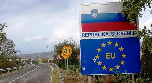 Migranti fermati al confine con la Slovenia