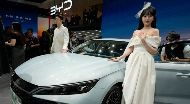 Un modello Byd ad Auto China 2024