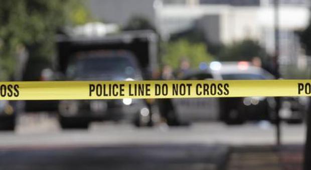 Strage vicino Salt Lake City, uccise 4 persone della stessa famiglia: un ferito, preso il killer