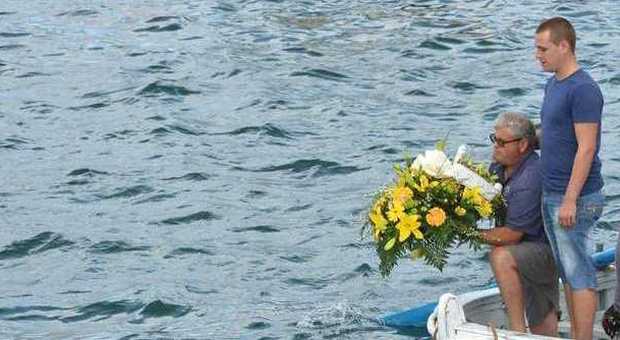 Lampedusa, il giorno del ricordo. Alfano: chiudere Mare nostrum