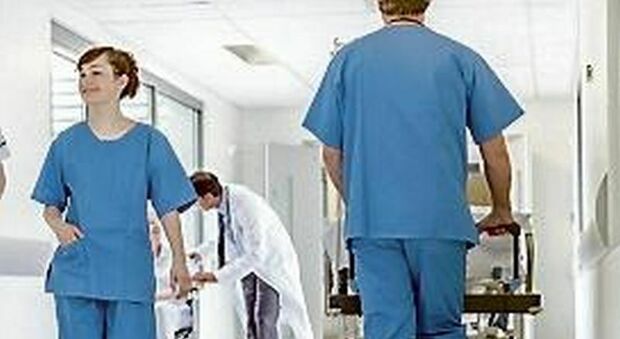 Stabilizzazioni nella sanità: 333 tra medici e infermieri assunti a tempo indeterminato tra Lecce e Bari
