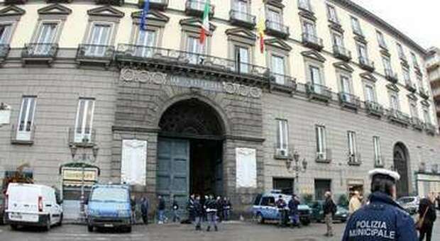 Comune di Napoli, l'appello dei consiglieri: il bilancio va votato