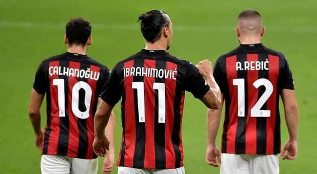 Milan-Crotone 4-0, i voti: Ibrahimovic è famelico, Calhanoglu torna con due assist