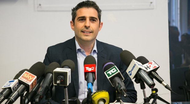 Pizzarotti fonda il nuovo partito: si chiama "Italia", l'ex 5 Stelle sarà presidente