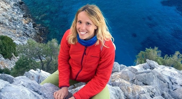 Morta Eleonora Caire, 33enne medico torinese: precipitata dal pendio di una montagna mentre faceva scialpinismo