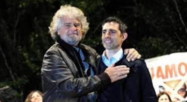 M5s, il sindaco Pizzarotti: «Le battute lasciamole a Beppe Grillo, noi lavoriamo sodo»