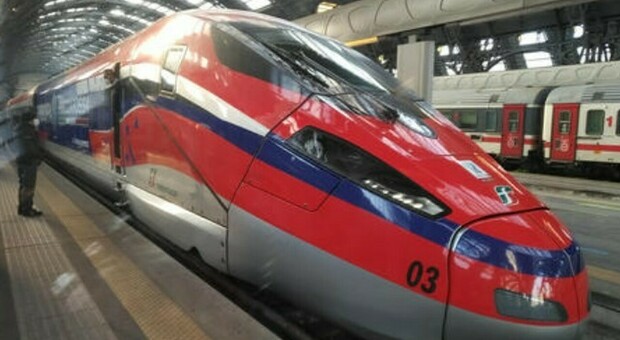 Sciopero Trenitalia, domani 14 aprile rischio caos per migliaia di pendolari La lista completa dei treni garantiti