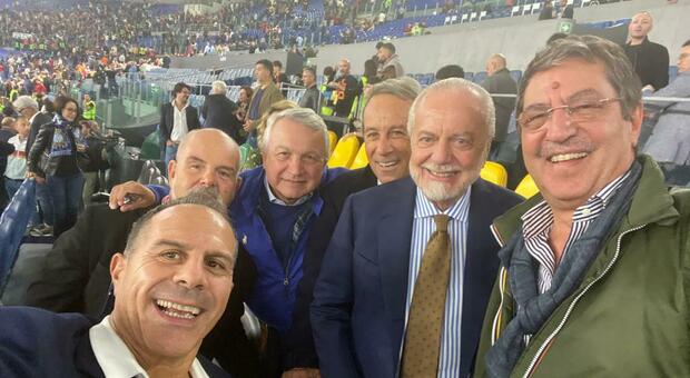 Costanzo Jannotti Pecci, Aurelio De Laurentiis e il loro gruppo di amici allo stadio Olimpico