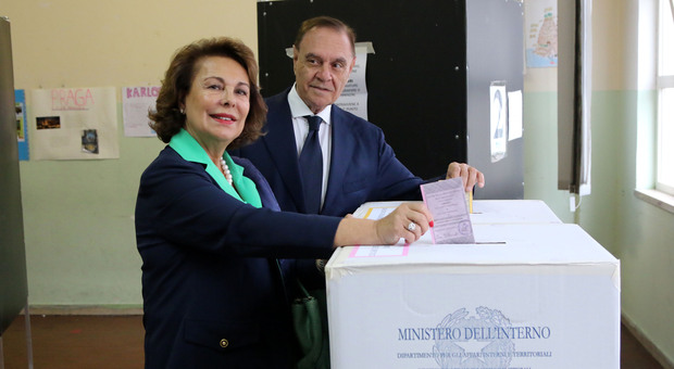 Elezioni 2022, fuori lady Mastella: «È tempo di passare il testimone»