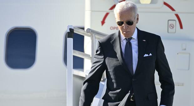 Biden, si allarga lo scandalo dei documenti “top secret”: l’ombra sulla ricandidatura 2024