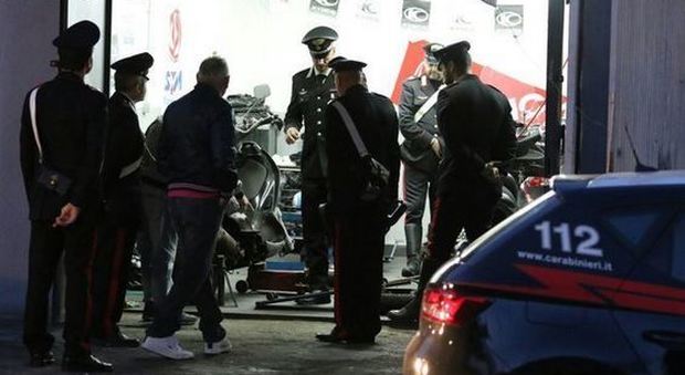 Napoli, agguato in strada: 37enne ucciso a colpi di pistola