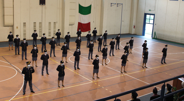 Spoleto, Scuola di Polizia giurano 30 agenti: «Pronti ad operare sul territorio»