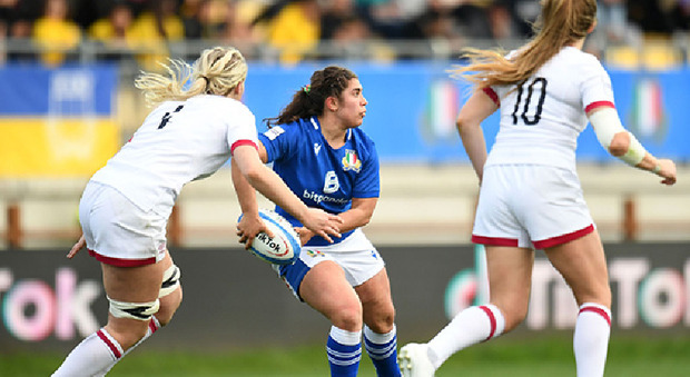 Rugby femminile, le azzurre in volo per i Mondiali